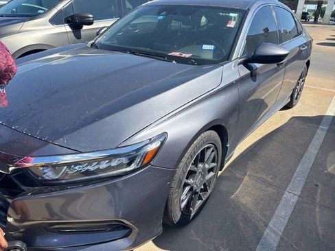 Used 2020 Honda Accord Sport image 2