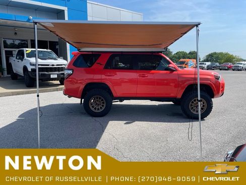 Used 2024 Toyota 4Runner TRD Off-Road Premium w/ Off Road Premium Plus Package AWD/4WD image 26