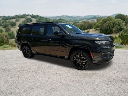 Used 2023 Jeep Grand Wagoneer Series II w/ Premium Group II AWD/4WD image 12