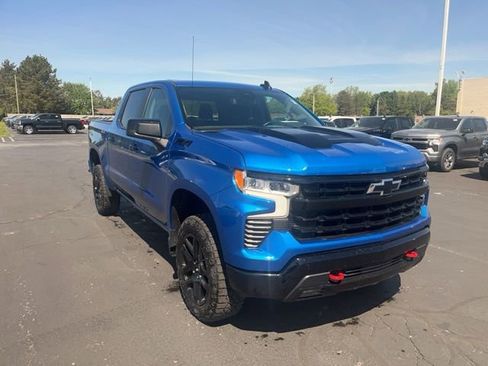 Used 2023 Chevrolet Silverado 1500 LT Trail Boss w/ Protection Package AWD/4WD image 4