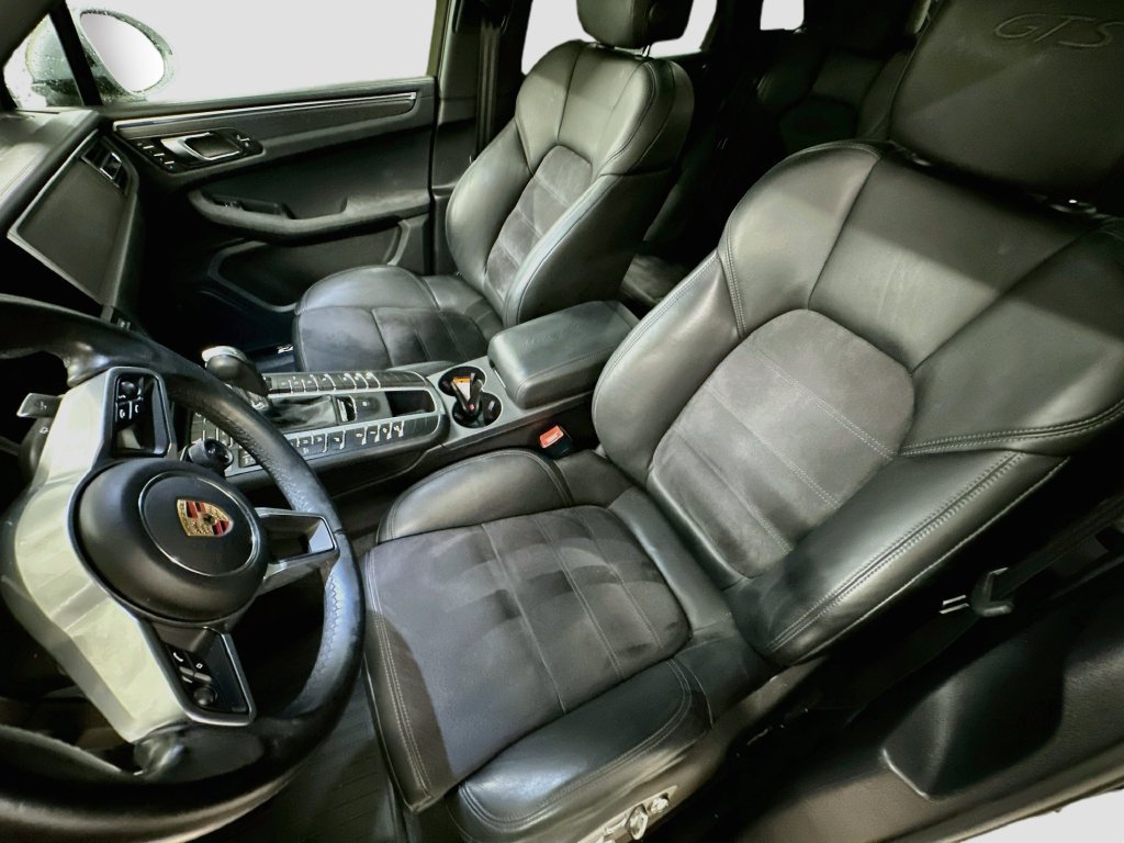 Certified 2021 Porsche Macan GTS AWD/4WD image 5