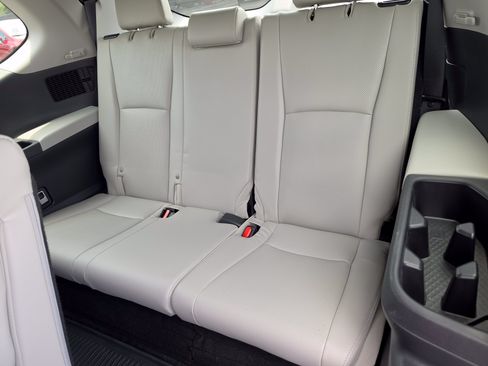 Certified 2024 Toyota Grand Highlander AWD Hybrid image 11