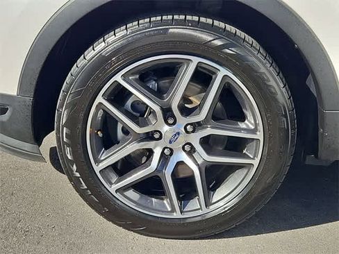 Used 2018 Ford Explorer Sport w/ Equipment Group 401A image 13
