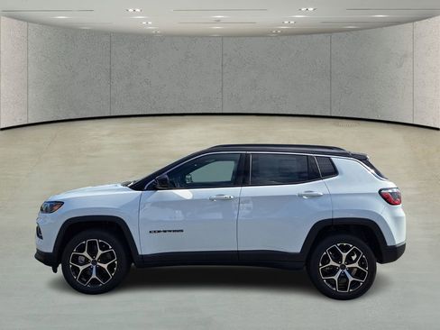 New 2026 Jeep Compass Limited image 8