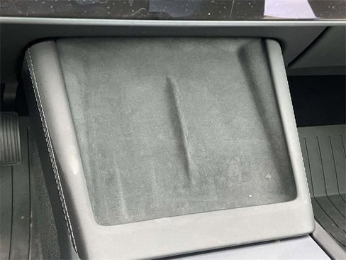 Used 2025 Tesla Model 3 Long Range image 29