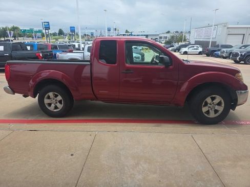 Used 2011 Nissan Frontier SV RWD image 6