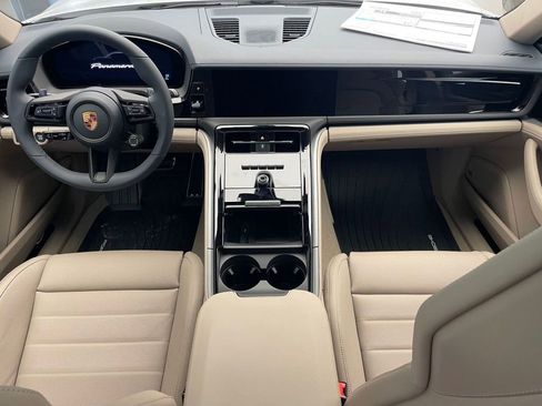 New 2026 Porsche Panamera 4 image 15