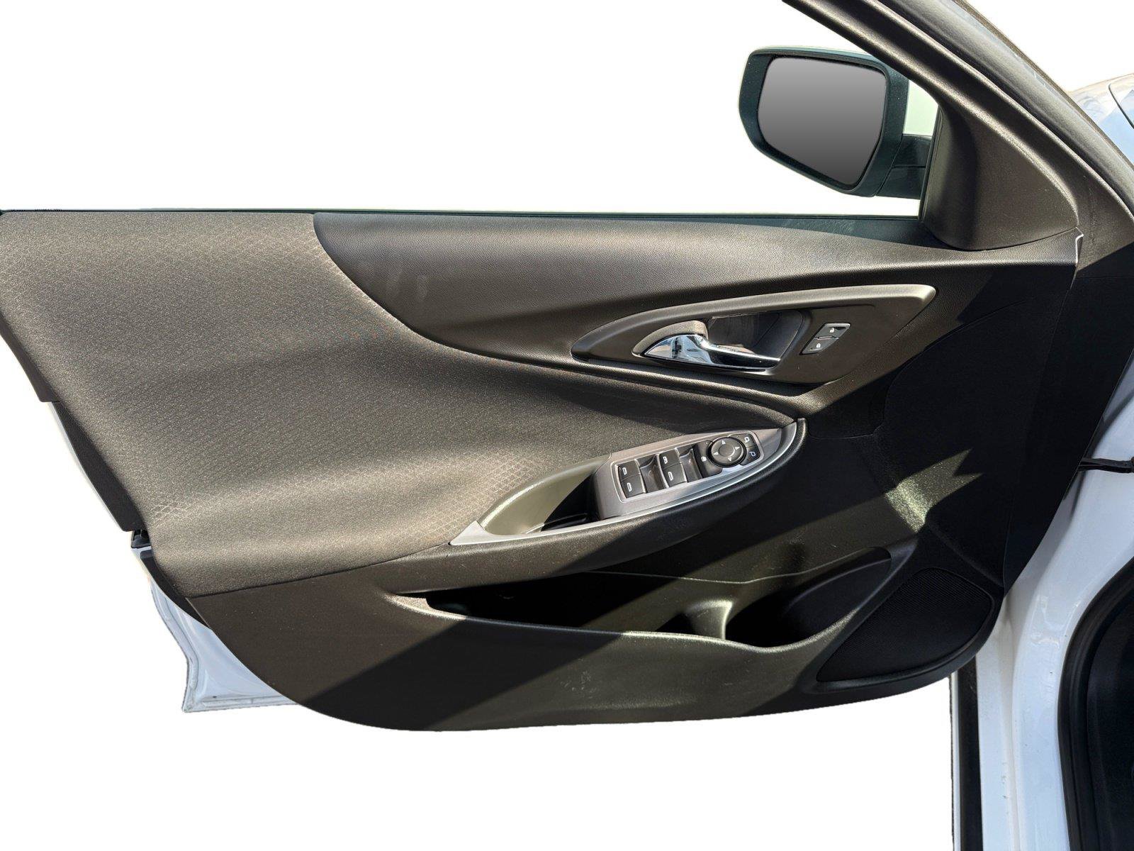 Used 2024 Chevrolet Malibu LT w/ Sport Edition FWD image 9