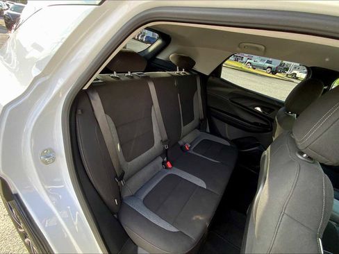 Used 2025 Chevrolet TrailBlazer LT image 18