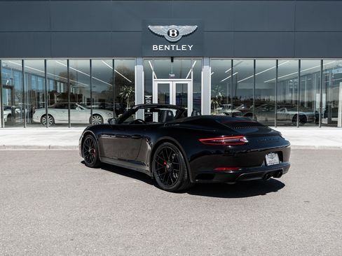 Used 2017 Porsche 911 Carrera GTS RWD image 8