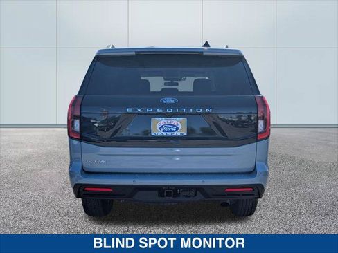 Certified 2025 Ford Expedition Active RWD image 4