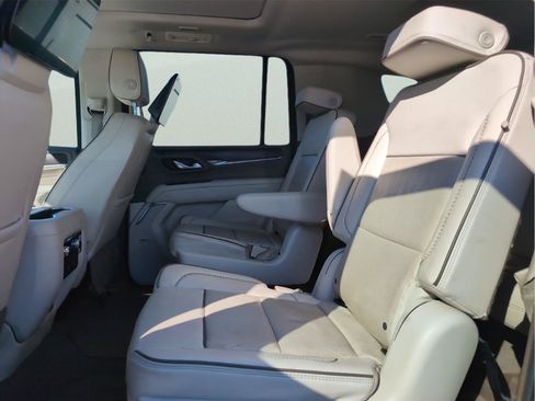 Used 2023 GMC Yukon XL Denali image 36