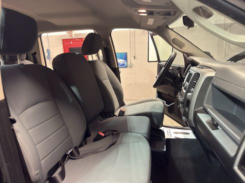 Used 2018 RAM 2500 Tradesman w/ Chrome Appearance Group AWD/4WD image 21