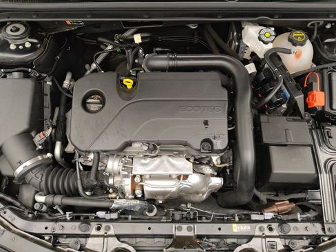Used 2025 Chevrolet Malibu LT FWD image 30