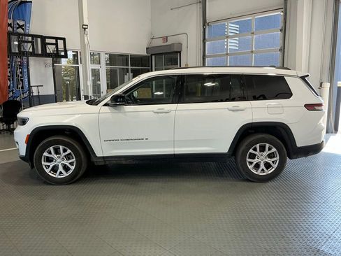 Used 2022 Jeep Grand Cherokee L Limited AWD/4WD image 4