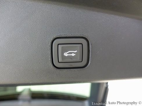 New 2025 Cadillac Lyriq Luxury image 21