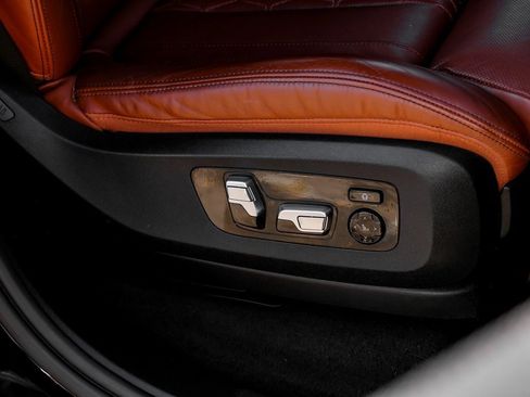 Used 2021 BMW X5 xDrive40i w/ Executive Package image 39