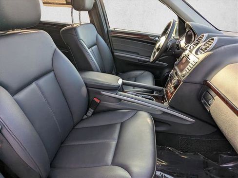 Used 2010 Mercedes-Benz GL 450 4MATIC image 22
