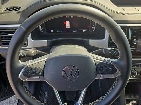 Used 2022 Volkswagen Atlas Cross Sport SE AWD/4WD image 22