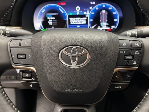 Used 2026 Toyota Crown AWD/4WD image 20