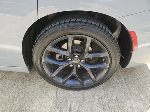 Used 2022 Dodge Charger SXT w/ Blacktop Package image 9