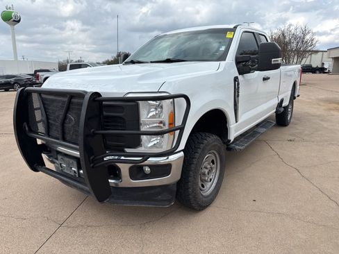 Used 2023 Ford F250 XL w/ XL Driver Assist Package image 3