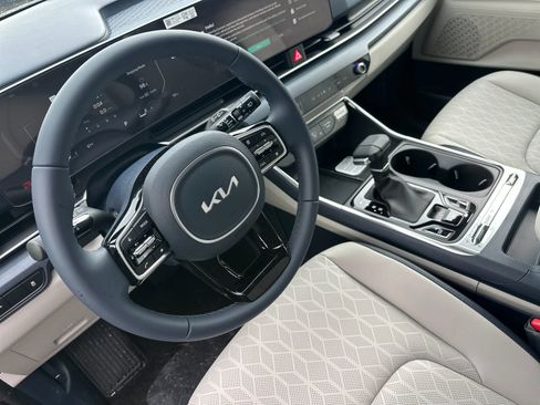 New 2026 Kia Carnival SX FWD image 10