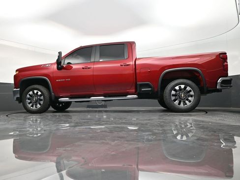 Used 2023 Chevrolet Silverado 2500 LT AWD/4WD image 22
