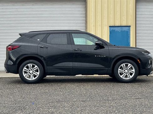 Used 2021 Chevrolet Blazer LT w/ Sound & Technology Package image 9