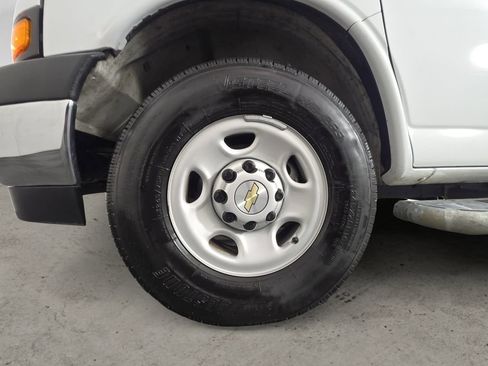 Used 2024 Chevrolet Express 2500 w/ Driver Convenience Package RWD image 14