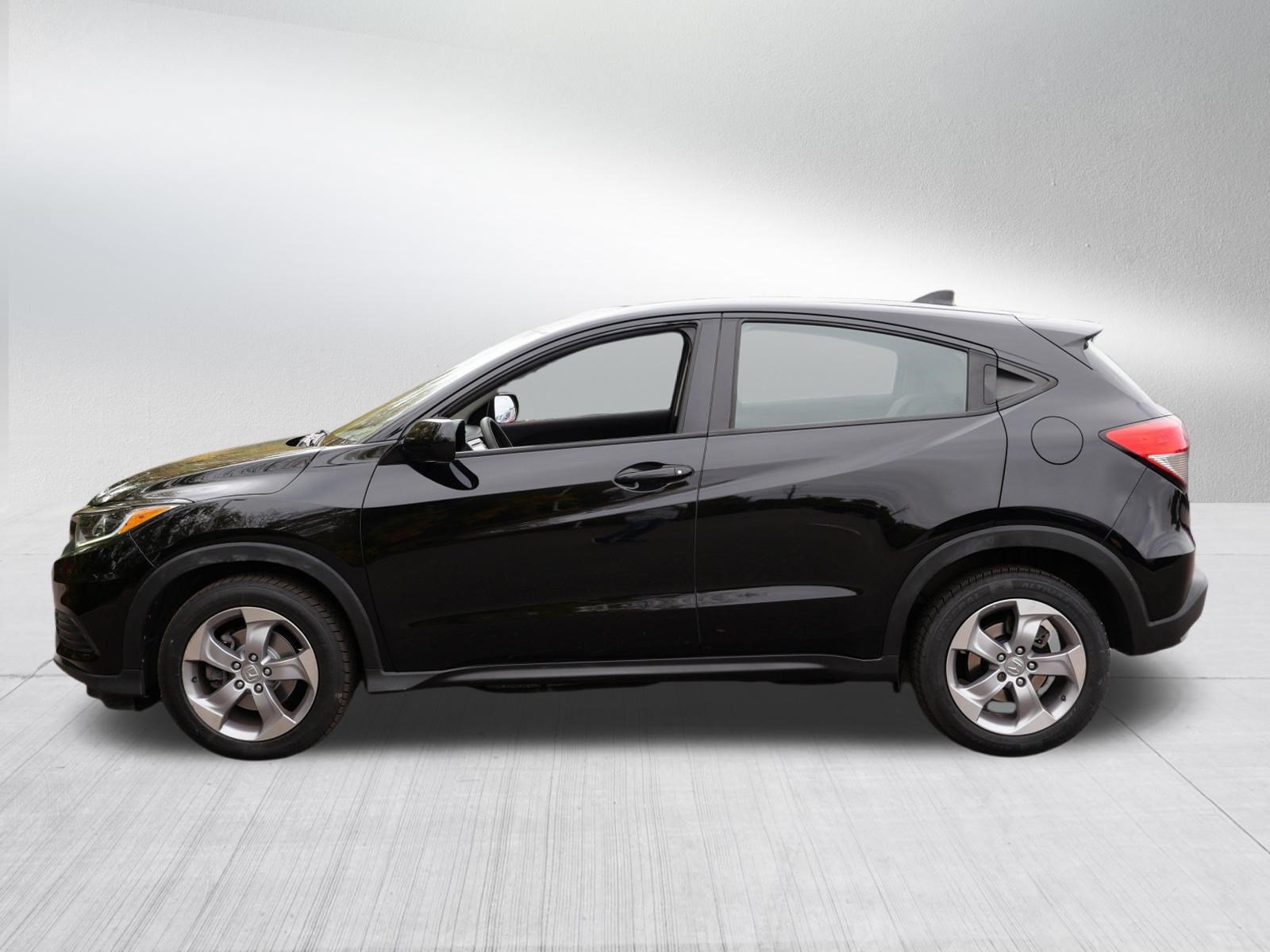 Certified 2019 Honda HR-V LX image 4