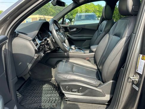 Used 2018 Audi Q7 3.0T Premium AWD/4WD image 12