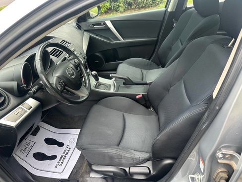 Used 2011 MAZDA MAZDA3 s Sport FWD image 8