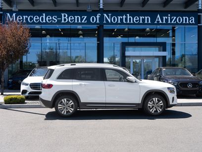 New 2025 Mercedes-Benz GLB 250 4MATIC