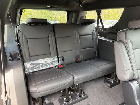 New 2026 GMC Yukon XL Denali w/ Sun & Power Step Package RWD image 19
