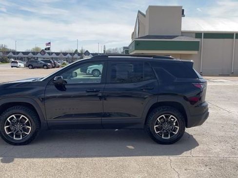 Used 2025 Chevrolet Equinox ACTIV w/ Safety and Technology Package AWD/4WD image 5