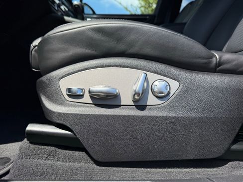 Used 2026 Porsche Macan image 28