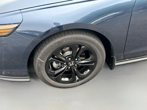 New 2025 Honda Accord SE image 25