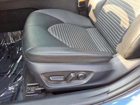 Used 2024 Toyota Camry SE FWD image 18