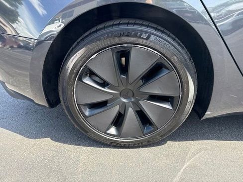Used 2024 Tesla Model 3 Standard Range RWD image 18