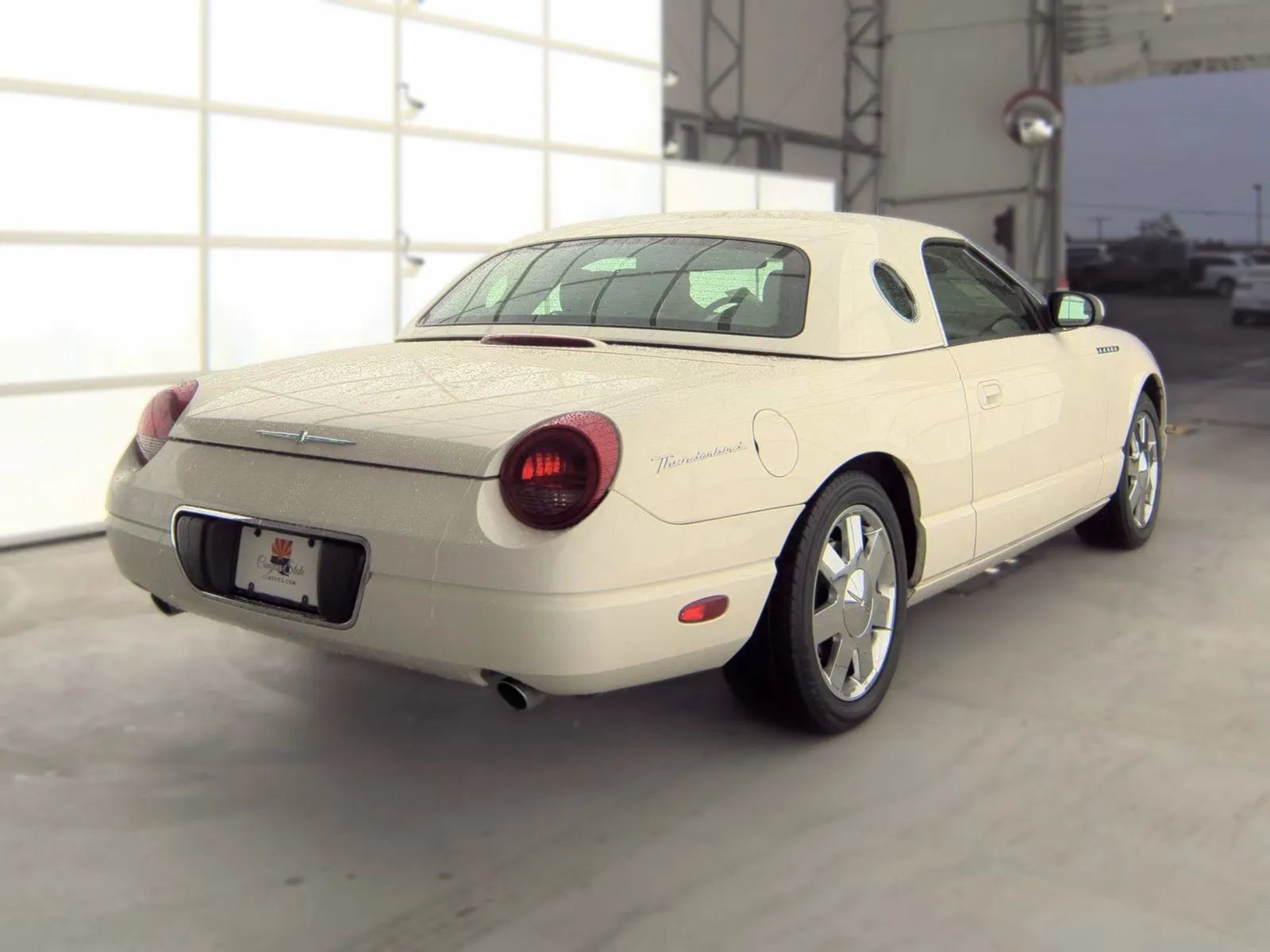 Used 2002 Ford Thunderbird RWD image 3