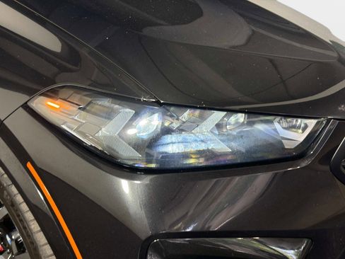 Used 2025 BMW X6 M Competition image 9