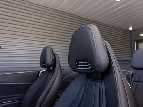 Used 2025 Mercedes-Benz CLE 300 4MATIC Cabriolet image 23