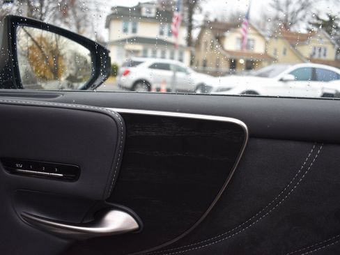 Used 2021 Lexus LS 500 AWD image 22