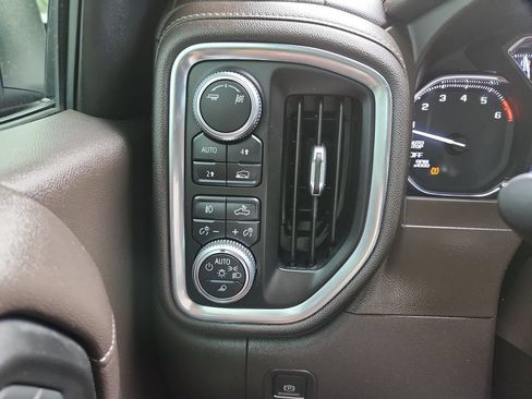 Used 2019 GMC Sierra 1500 SLT w/ SLT Convenience Package AWD/4WD image 26