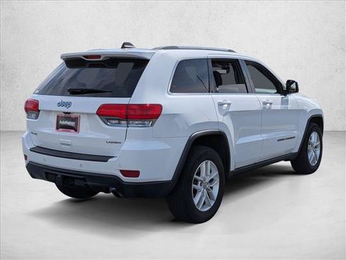 Used 2017 Jeep Grand Cherokee Laredo w/ Quick Order Package 23E AWD/4WD image 5