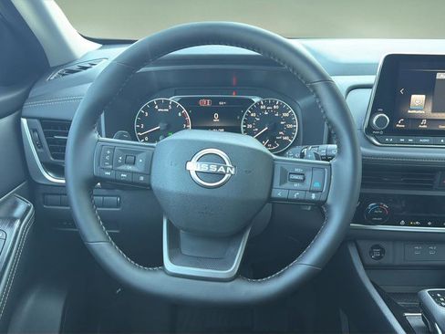 New 2026 Nissan Rogue SV w/ Cold Weather Package AWD/4WD image 9
