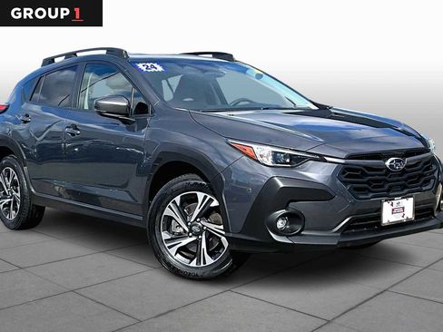 Used 2024 Subaru Crosstrek 2.0i Premium image 3