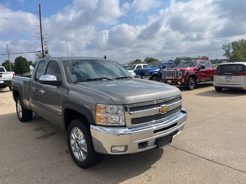 Used 2013 Chevrolet Silverado 1500 LT AWD/4WD image 3
