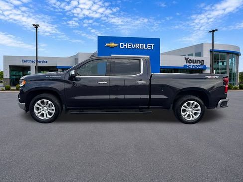 Used 2022 Chevrolet Silverado 1500 LTZ w/ LTZ Premium Package AWD/4WD image 4